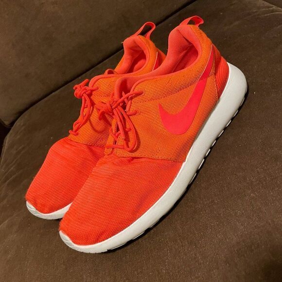 Bright Orange Nike Roshe Run Mens 10.5 US 44.5 EUR Fabric Mesh Uppers White sole - Picture 11 of 15